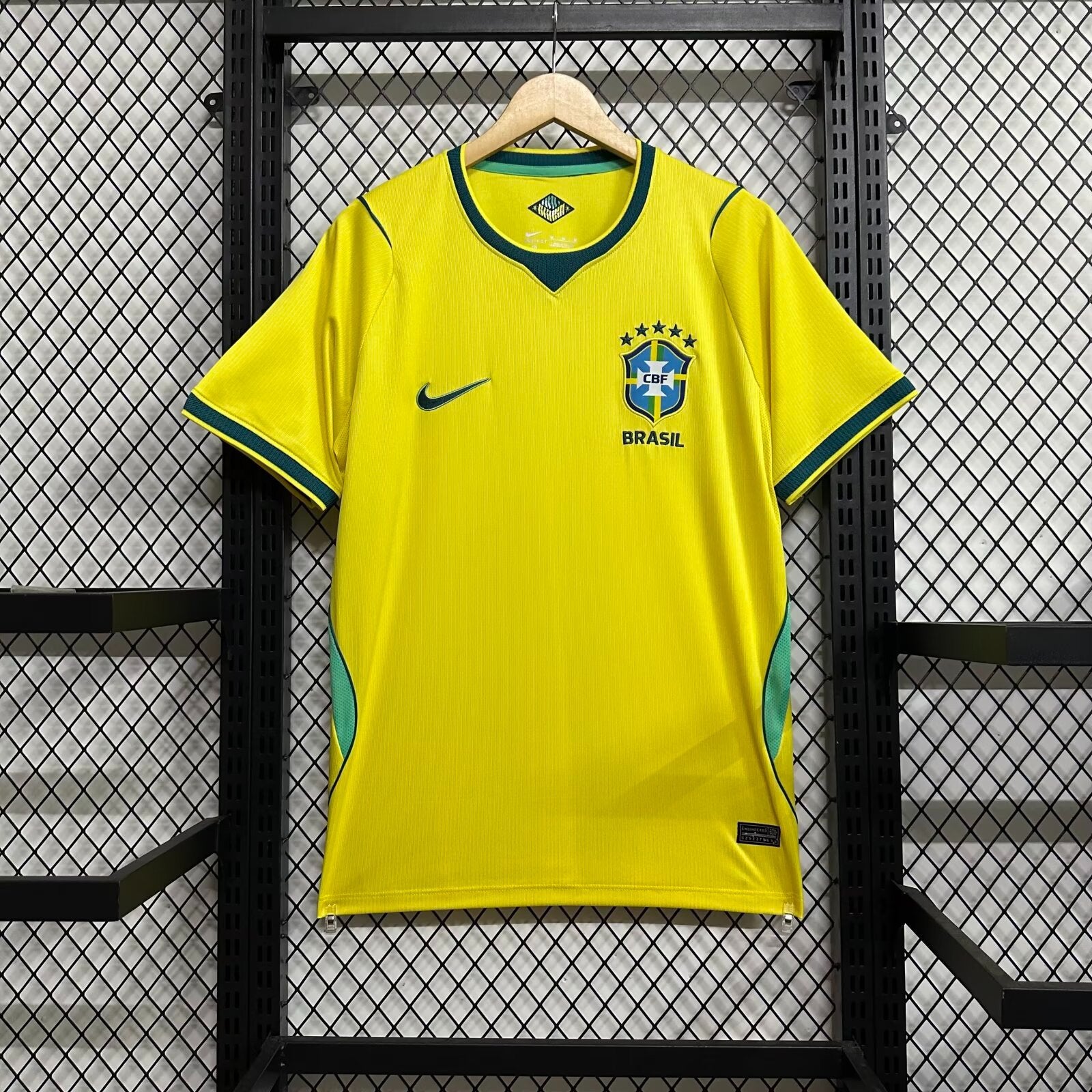Brazilië Voetbal Thuisshirt - Maat XL, Maat XS of kleiner, Ophalen of Verzenden, Zo goed als nieuw, Shirt