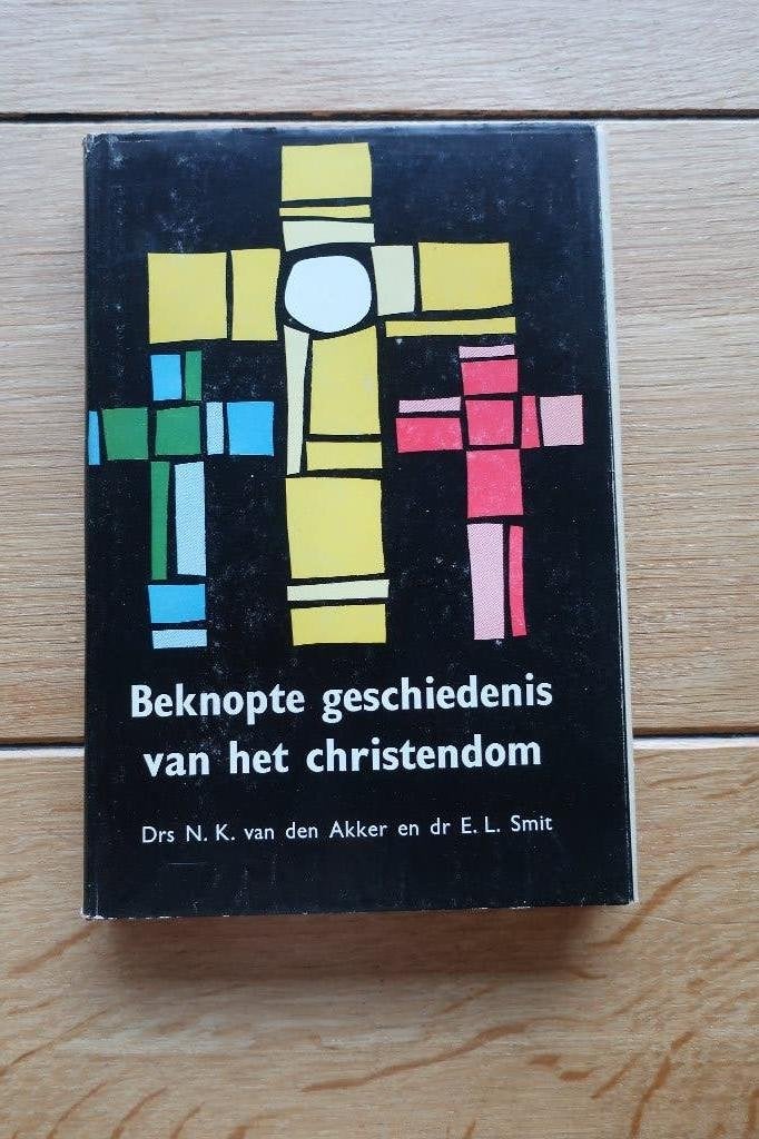 Beknopte geschiedenis van het Christendom – dr. E.L. Smit, Boeken, Ophalen of Verzenden, Gelezen, Christendom | Katholiek