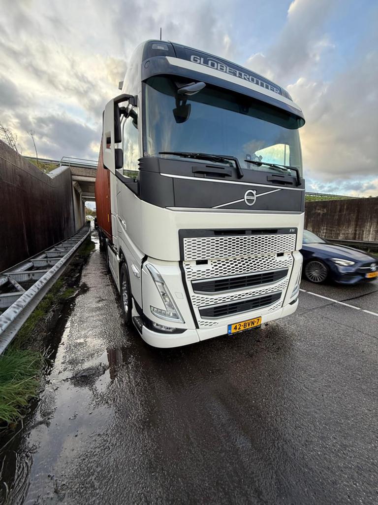 Volvo (wit) type FH13 ter overname, Ophalen of Verzenden