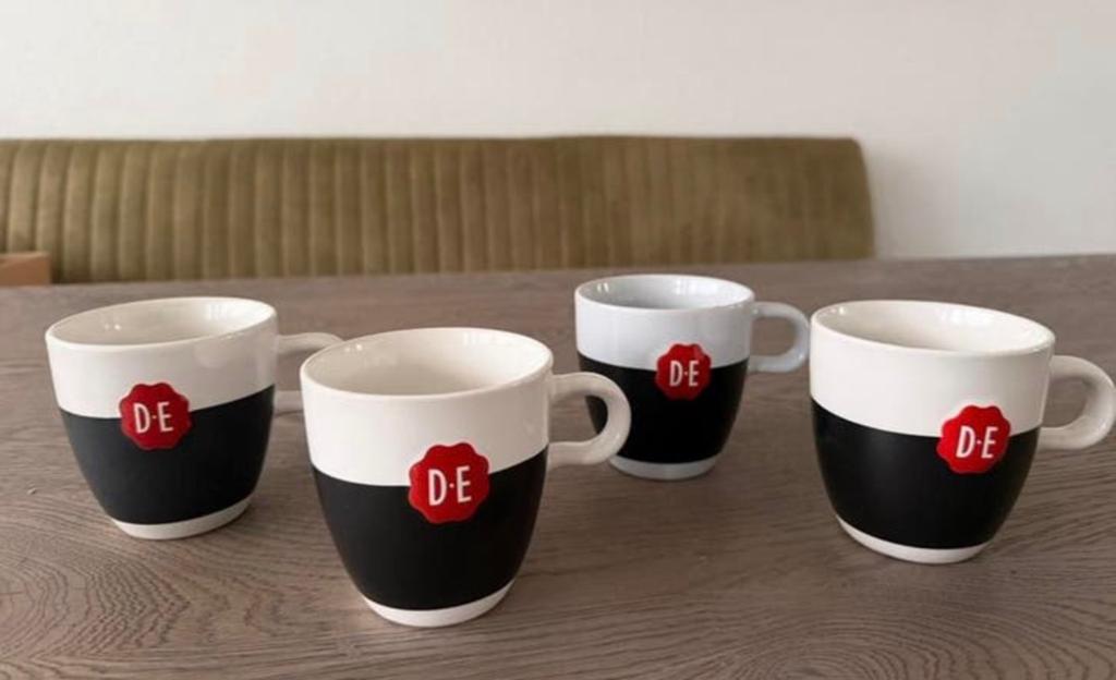 Douwe Egberts Krijtmokken, Ophalen of Verzenden, Glas, Overige stijlen, Kop(pen) en/of Schotel(s)
