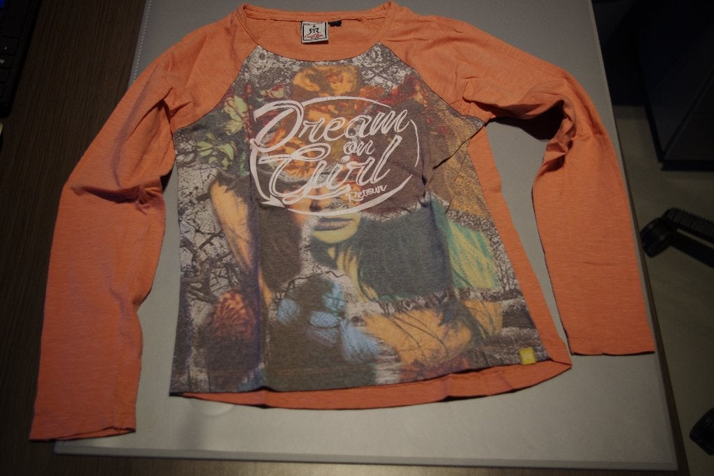 Retour shirt / longsleve maat 128 (zalm), Kinderen en Baby's, Kinderkleding | Maat 128, Meisje, Ophalen of Verzenden, Zo goed als nieuw