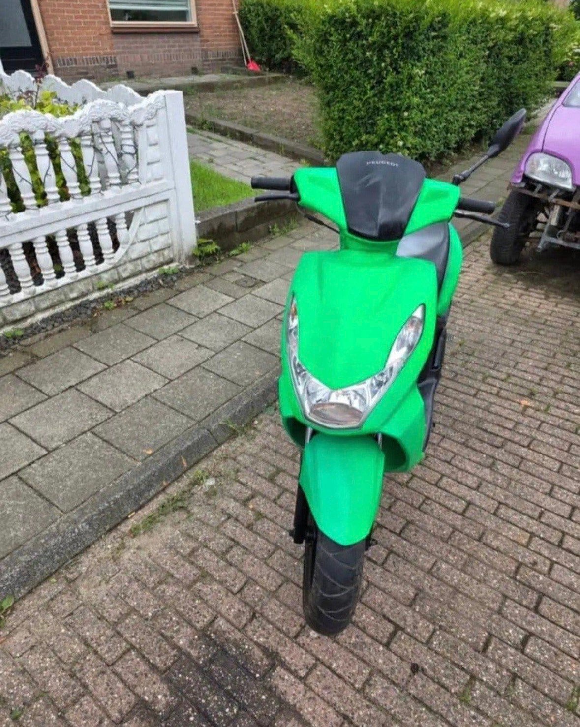 Peugeot kisbee scooter, Fietsen en Brommers, Ophalen, Gebruikt, Overige modellen, Maximaal 45 km/u