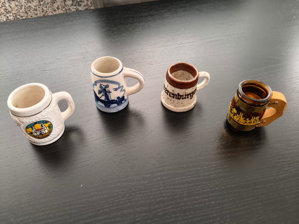 4 pulletjes (zgan), Ophalen of Verzenden, Overige stijlen, Kop(pen) en/of Schotel(s), Glas