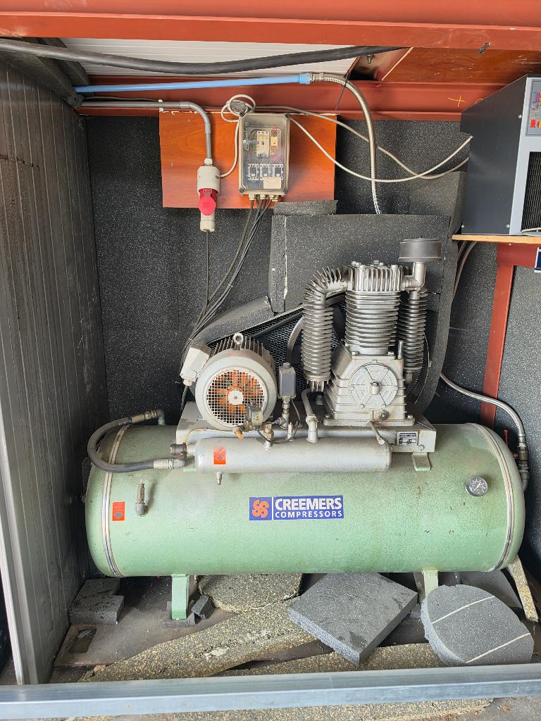 Cremers Compressor + lucht droger, Doe-het-zelf en Verbouw, Compressors, Ophalen, Gebruikt, 800 liter/min of meer, 10 bar of meer