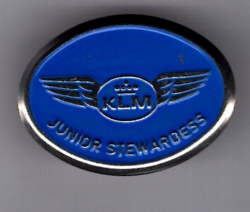 Junior KLM Stewardess blauw op zilverkleurig broche ( J_066), Verzamelen, Speldjes, Pins en Buttons, Verzenden, Nieuw, Transport