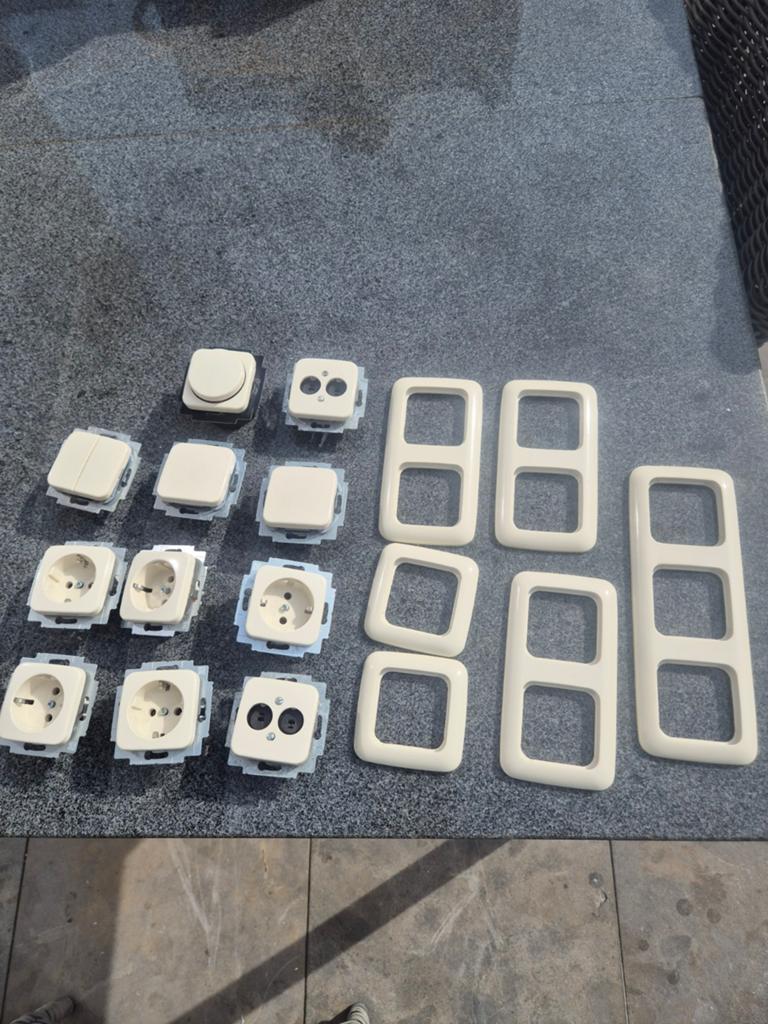 Schakelmateriaal te koop, Ophalen, Stopcontact