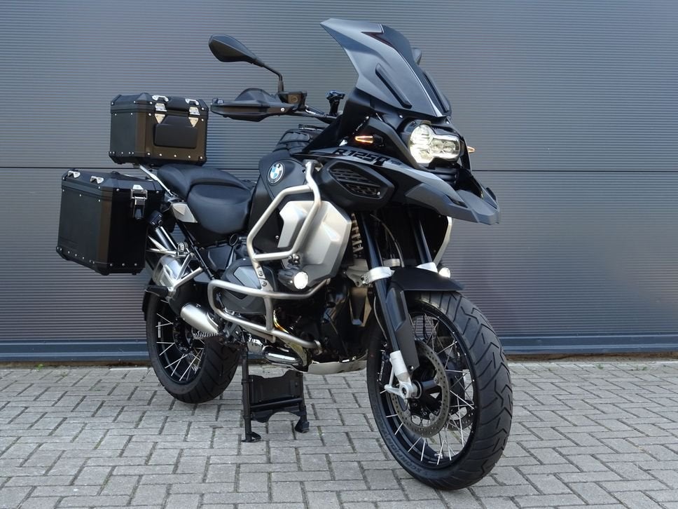 *VERKOCHT* BMW R 1250 GS ADVENTURE TRIPLE BLACK (bj 2021) 65, Motoren, 2 cilinders, 1254 cc, Motorrijbewijs A, Bedrijf