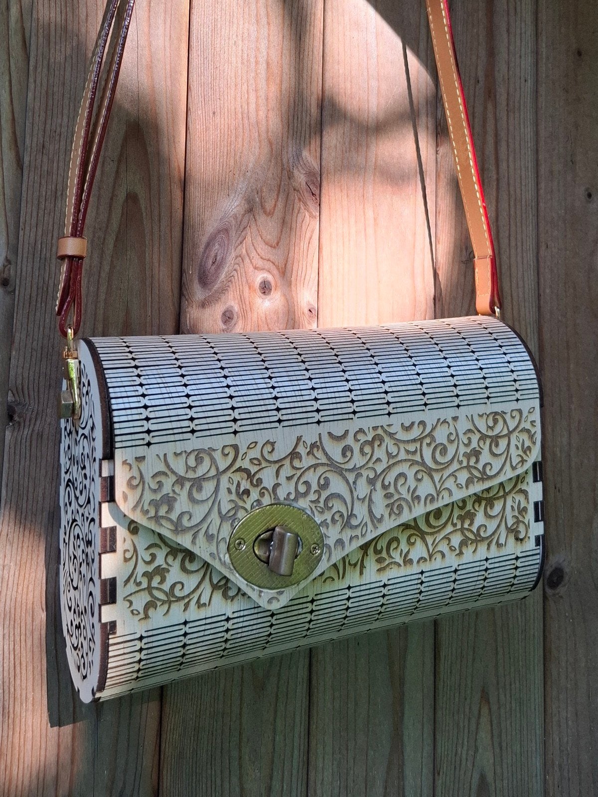 Handgemaakte houten tas met lederen schouderriem, Ophalen of Verzenden, Nieuw, Bruin, Schoudertasje