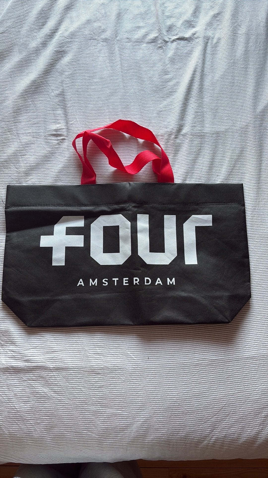 Four Amsterdam tas rode band, Verzenden, Nieuw