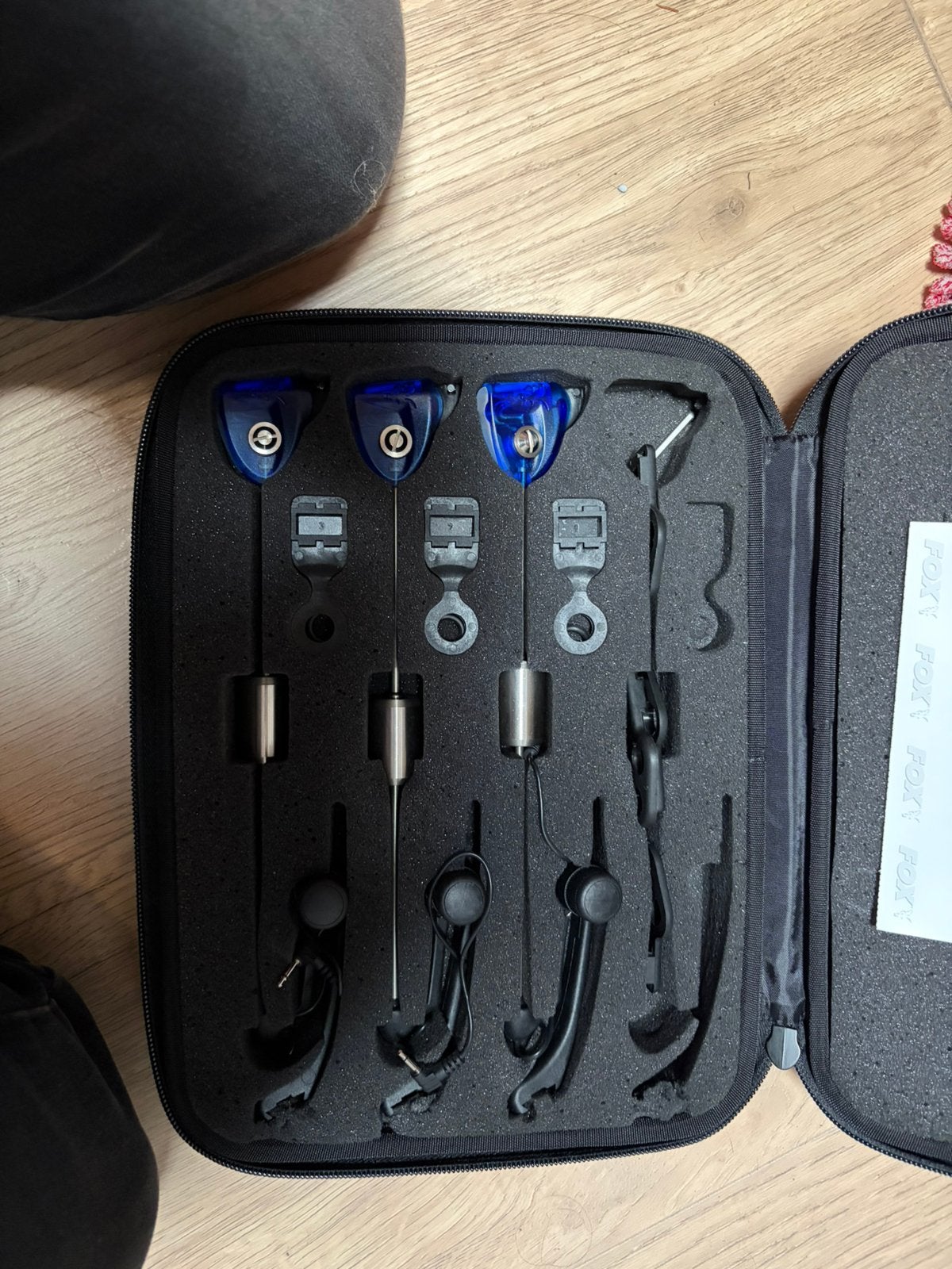 Fox mk2 zwingers met lichtjes, Ophalen of Verzenden, Zo goed als nieuw