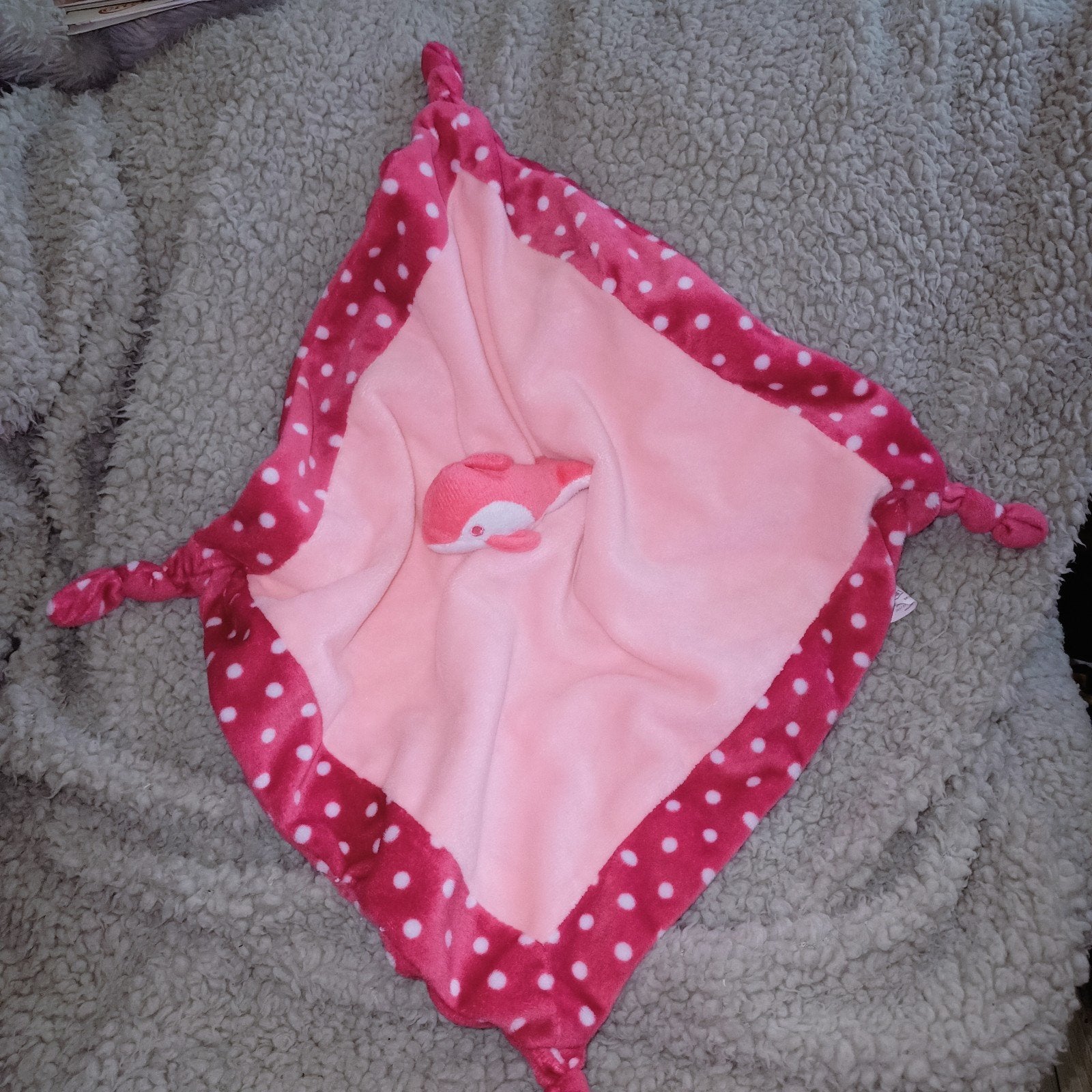 Toi-toys roze kroeldoek met dolfijn., Overige merken, Ophalen of Verzenden, Zo goed als nieuw, Middelgroot (20 tot 80 cm)