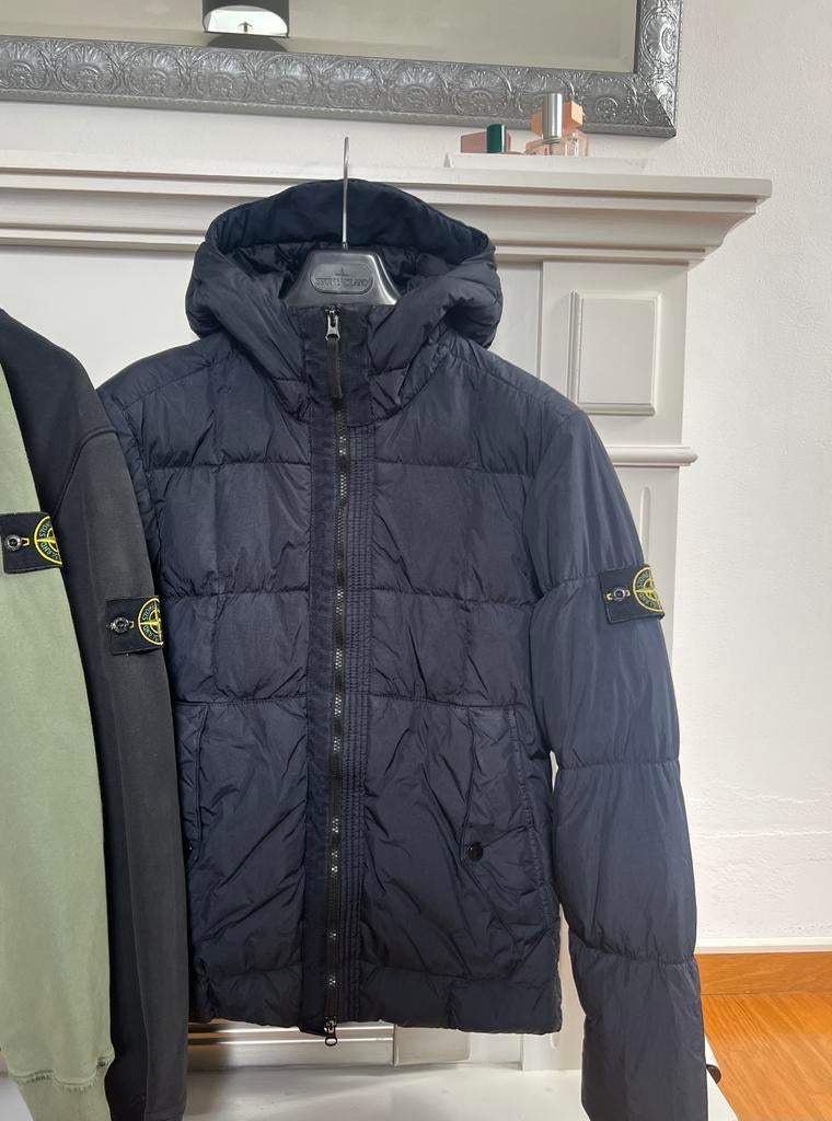 Stone Island | Garment Dyed NY Down | Dark Navy | Size S, Kleding | Heren, Jassen | Winter, Ophalen of Verzenden, Zo goed als nieuw