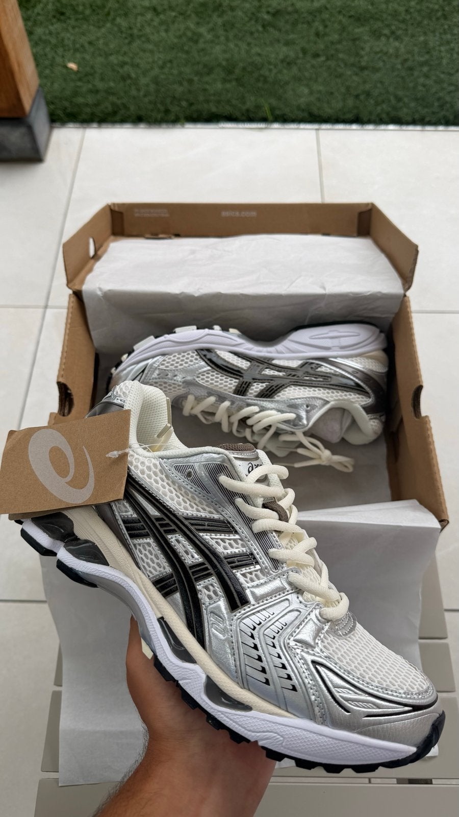 ASICS Gel-Kayano 14 Cream Black - Maat 43 - Nieuw, Beige, Nieuw, Ophalen of Verzenden, Sneakers of Gympen