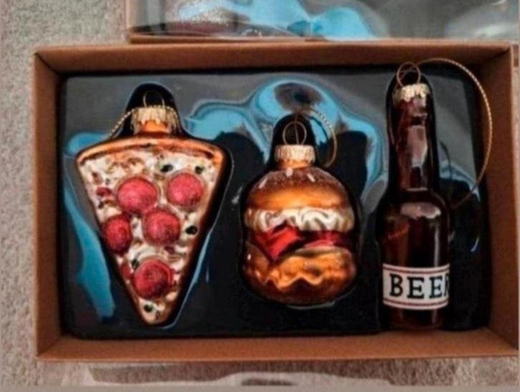 Kerstballen: pizza, croissant, bier, chMpagne, taartje.,, Ophalen, Nieuw