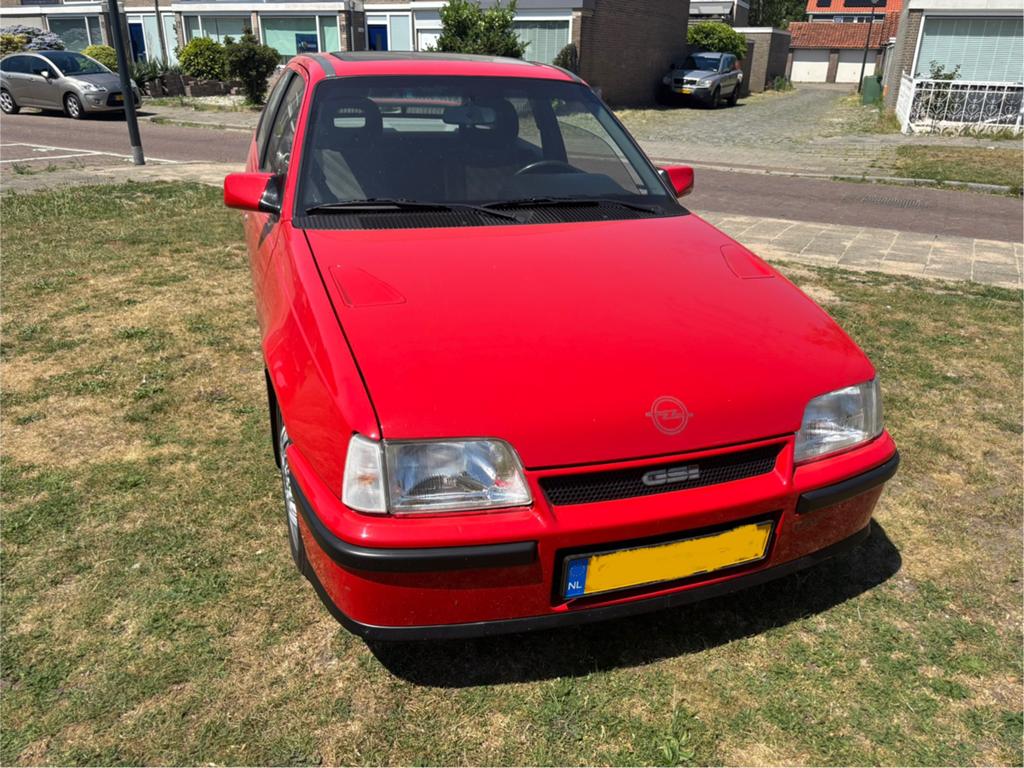 Kadett 2.0 16v Turbo, Auto's, Voorwielaandrijving, 1998 cc, 450 kg, Radio
