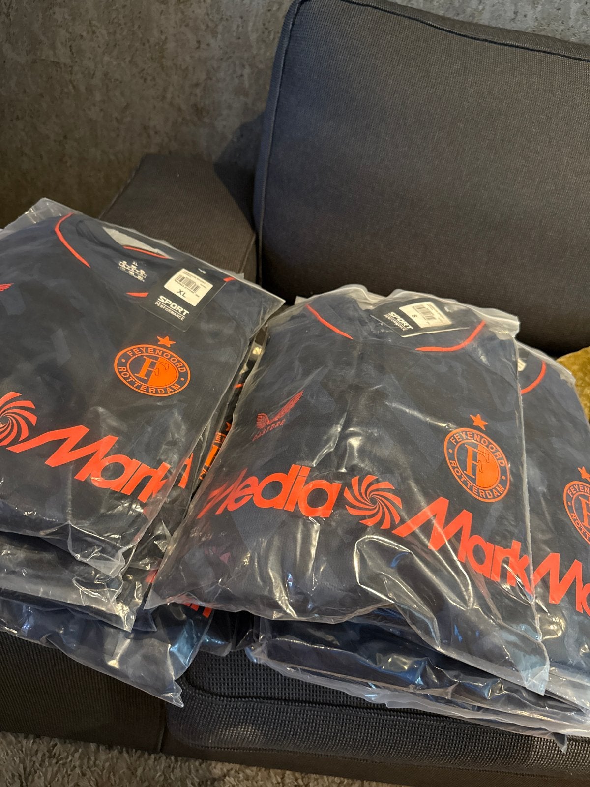 Feyenoord 3e tenue - derde tenue 26/27 broek+shirt, Ophalen, Nieuw, Set