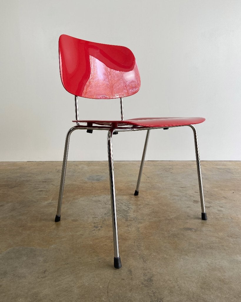 2x Ahrend FKS Revolt stoel rood design Friso Kramer, Huis en Inrichting, Modern Design, Ophalen of Verzenden, Design Loves You