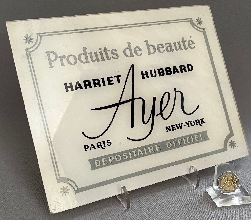 Vintage 40s Dealer-Plaquette Harriet Hubbard Ayer Cosmetica, Ophalen of Verzenden, Gebruikt, Reclamebord