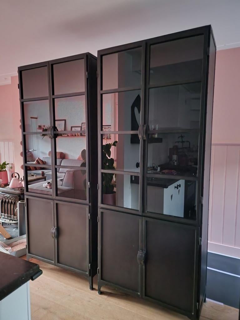 New Routz Seattle metalen kast H220 x B92 x D42 cm (2 stuks), Ophalen