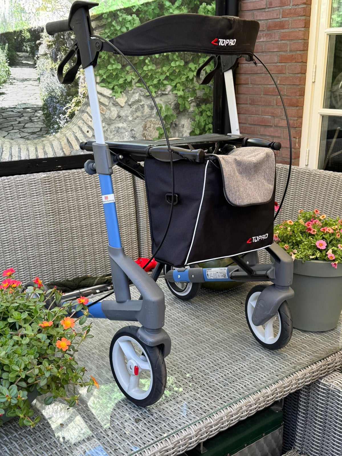 Lichtgewicht topro troja 5G rollator in goede staat!!!, Diversen, Rollators, Ophalen of Verzenden, Lichtgewicht, Zo goed als nieuw