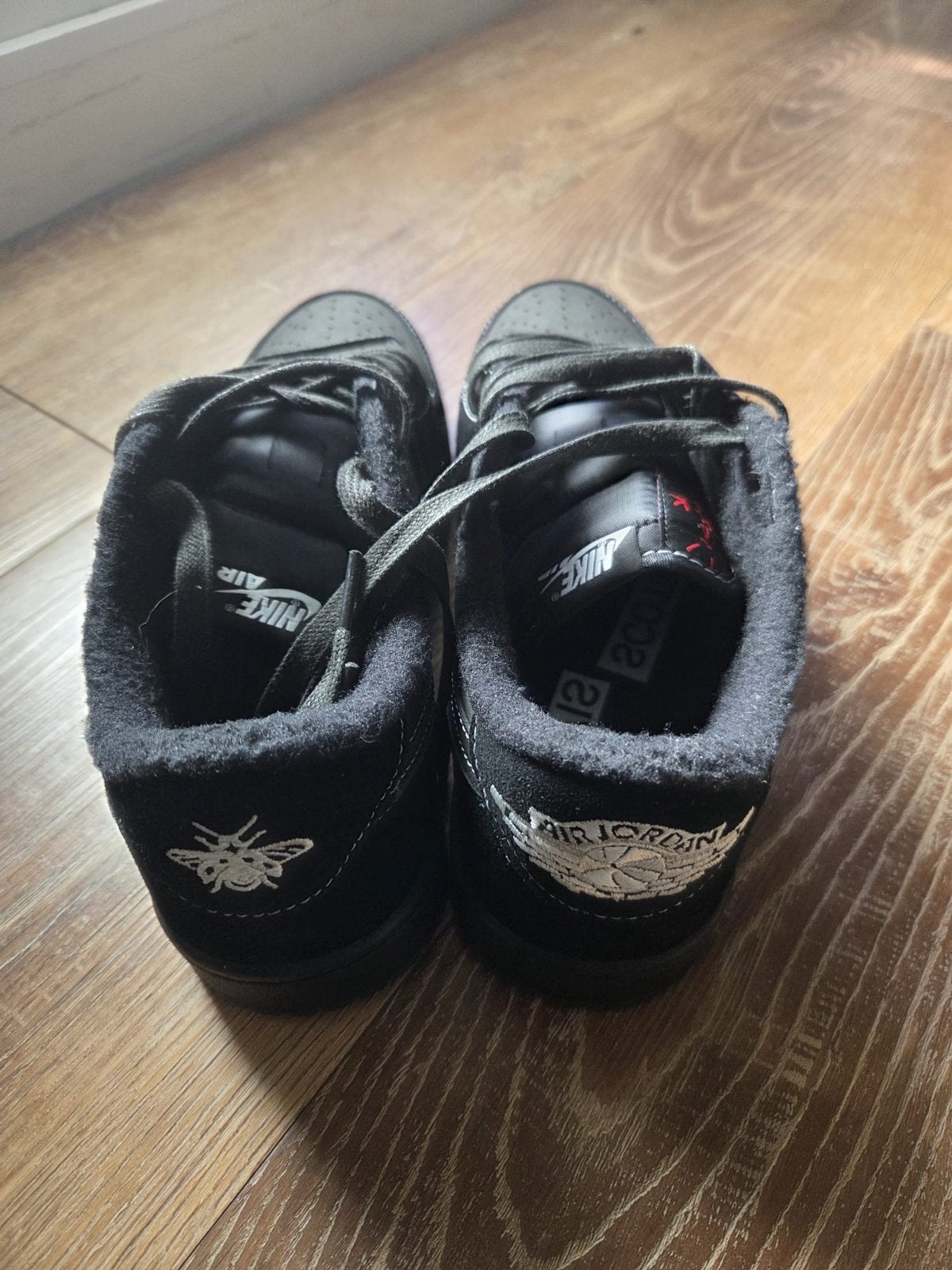 Travis Scott x Air Jordan 1 Low Black Phantom Maat 43, Verzenden, Gedragen, Zwart, Sneakers of Gympen