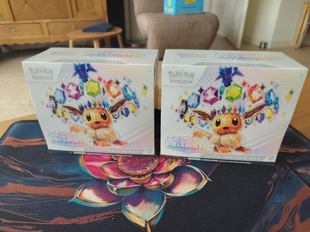 Prismatic Evolutions Elite Trainer Box - 189.9 ps, Ophalen of Verzenden, Nieuw, Meerdere kaarten, Foil