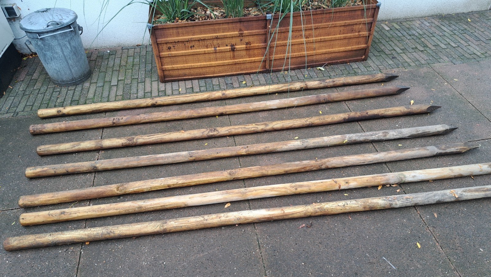 Houten tuin palen 250 x 7 cm (6 maand oud), Ophalen, Zo goed als nieuw, 250 cm of meer, Palen