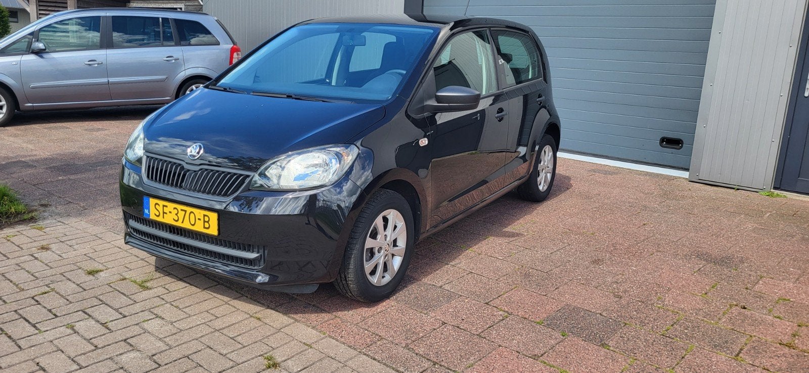 Skoda Citigo 2016 Zwart 5D, Auto's, Voorwielaandrijving, 4 stoelen, Zwart, Handgeschakeld