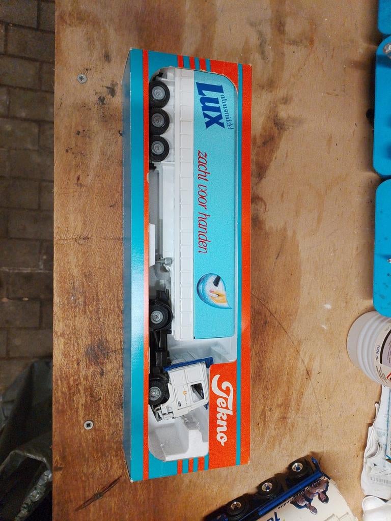 tekno volvo,opknapper, Hobby en Vrije tijd, Ophalen of Verzenden, Gebruikt, Bus of Vrachtwagen, Tekno