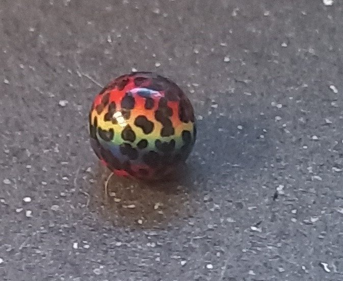 Veelkleurig panterprint piercing balletje, Ophalen of Verzenden, Nieuw, Staal, Navelpiercing