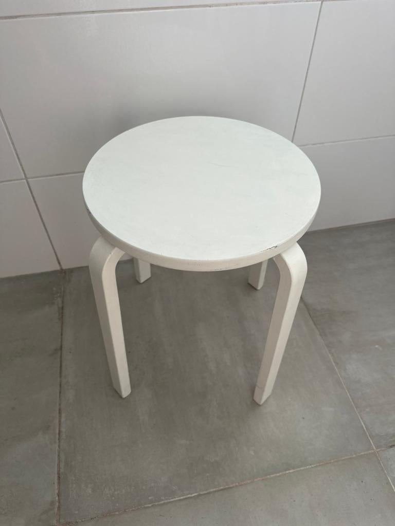 Ikea frosta krukje wit, Huis en Inrichting, Ophalen of Verzenden, Zo goed als nieuw, Hout