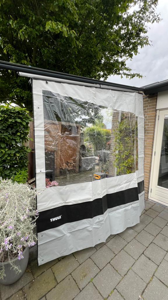Thule Omnistor zijwand met raam (RBS G2 1200 V2), Ophalen, Zo goed als nieuw