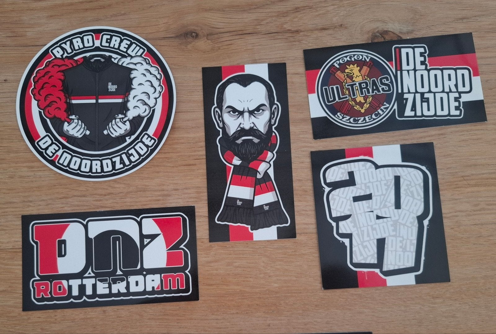 Feyenoord stickers (1), Ophalen of Verzenden, Zo goed als nieuw, Feyenoord, Poster, Plaatje of Sticker