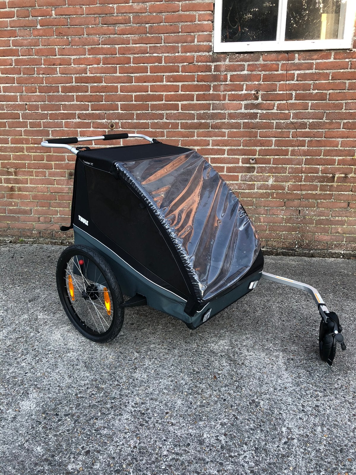 Thule coaster xt met baby/peuter supporter zitje, Ophalen, Opvouwbaar, Zo goed als nieuw, Kinderkar