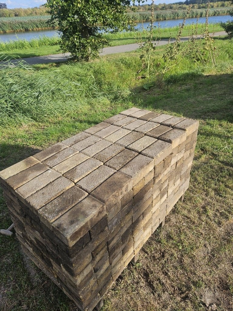 Klinkers BKK gebruikt te koop 6, 7 of 8cm dik, Ophalen, Gebruikt, Klinkers, 10 m² of meer