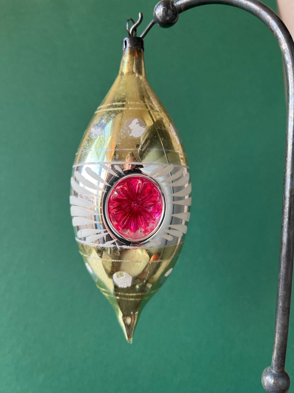 Oude glazen kerstbal (nr 25) : pegel met deuken, Diversen, Kerst, Gebruikt, ., Ophalen of Verzenden, .