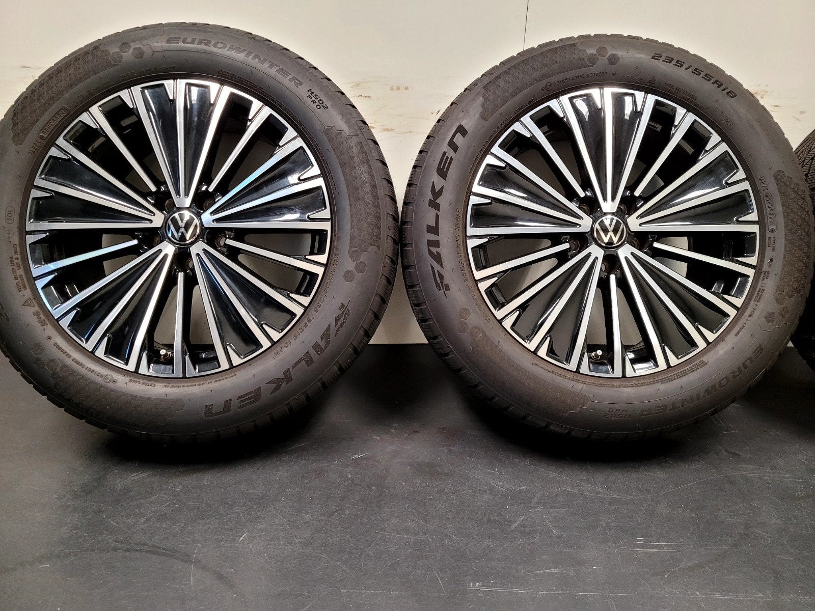 18 inch VW TIGUAN velgen 235 55 18 Winter 8MM Seat skoda, Ophalen, 18 inch, Banden en Velgen, Nieuw