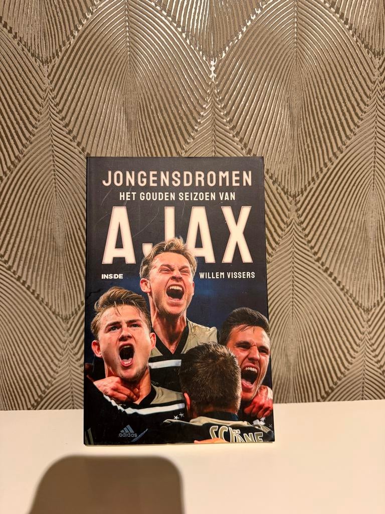 Jongensdromen: Het Gouden Seizoen van Ajax - Willem Vissers, Boeken, Ophalen of Verzenden, Zo goed als nieuw, Balsport