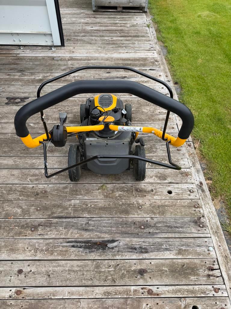 Stiga Benzine Grasmaaier - Krachtig en Betrouwbaar, Cirkelmaaier, Gebruikt, Ophalen of Verzenden, Benzine-grasmaaier