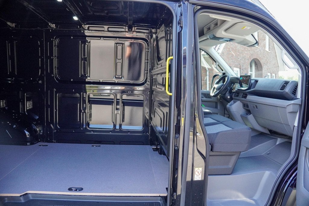 Volkswagen Crafter 2.0 TDI 140 pk DSG Aut. L3H2 nwe Model, N, Stof, Gebruikt, 4 cilinders, Volkswagen