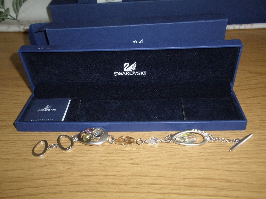 Prachtige Swarovski Armband., Nieuw, Ophalen of Verzenden, Zilver, Met bedels of kralen