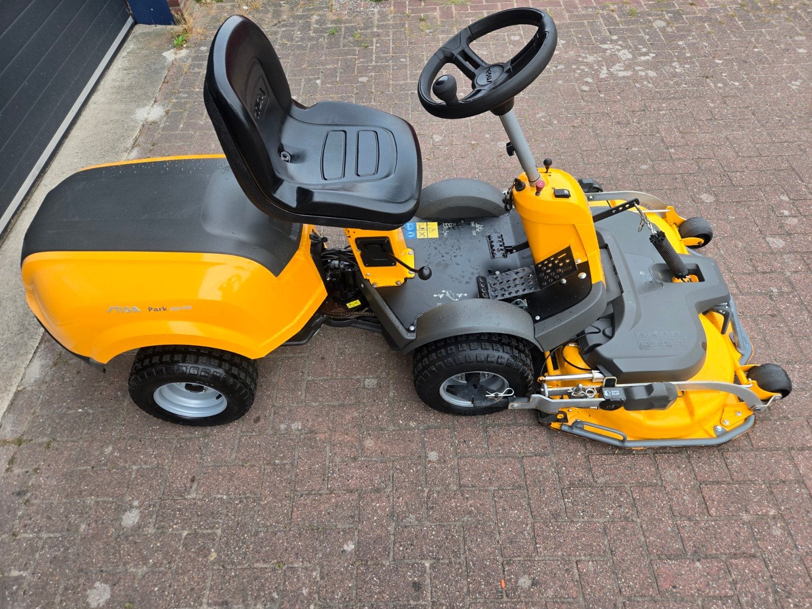 Zitmaaier  frontmaaier  grasmaaier  mulch, Kooimesmaaier, Ophalen, Zo goed als nieuw, 50 cm of meer