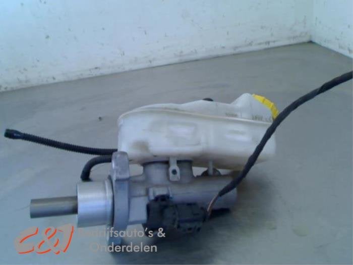 Hoofdremcilinder van een Volkswagen Transporter, Gebruikt, -, Volkswagen, -