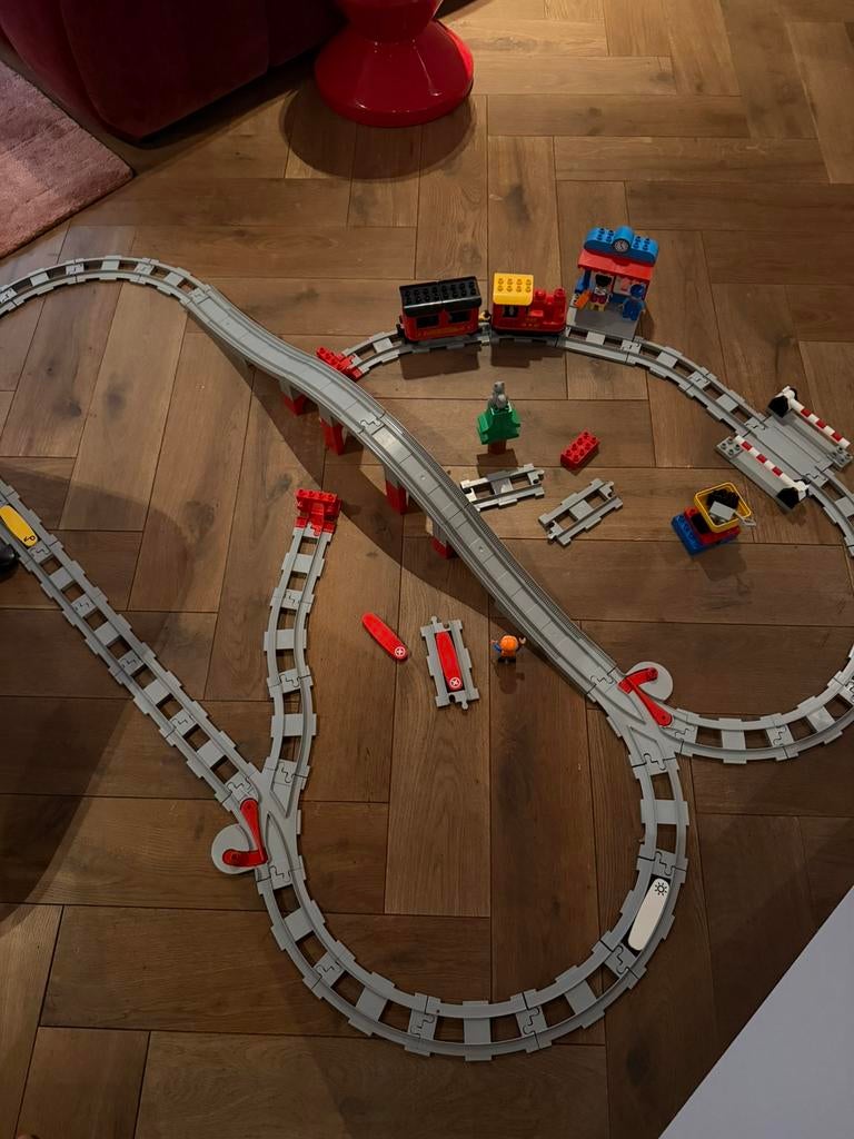 DUPLO Elektrische Stoomtrein 10874 met extra rails en brug, Ophalen of Verzenden, Zo goed als nieuw, Compleet, Duplo