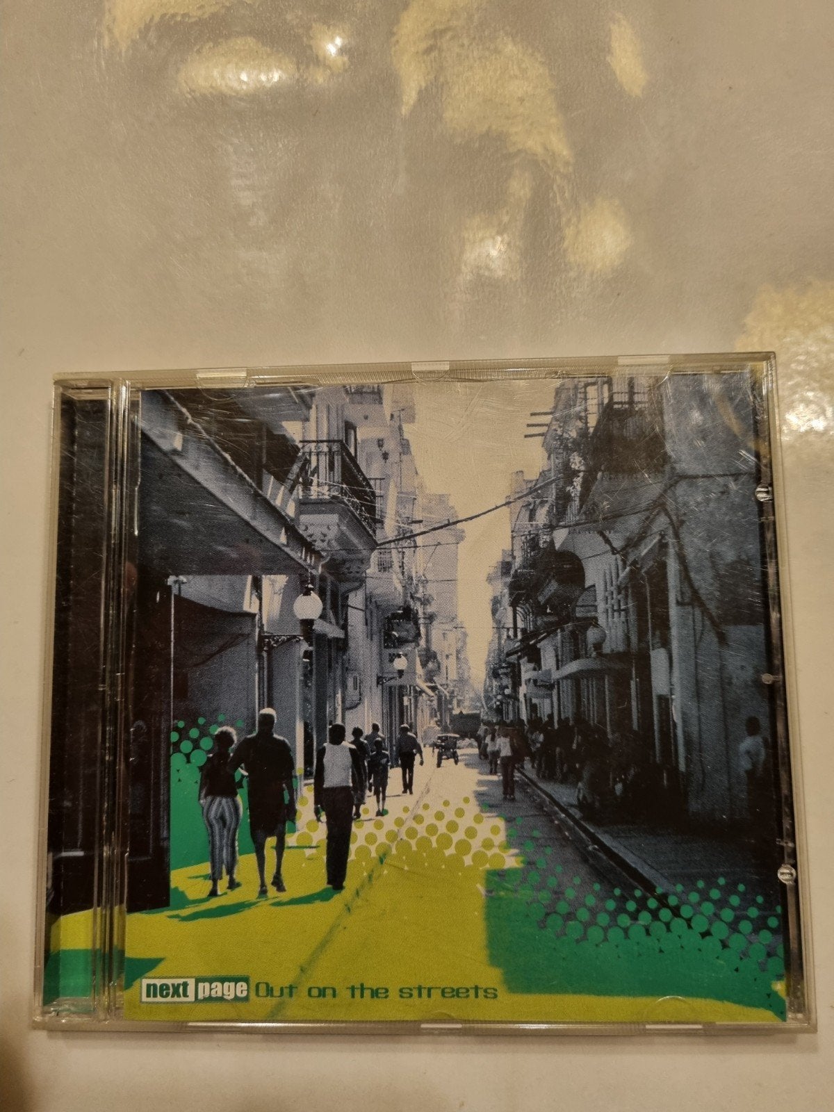 NEXT PAGE - 2 cd's - 2€ pst

Titels:
Out on the streets
Page, Cd's en Dvd's, Ophalen of Verzenden