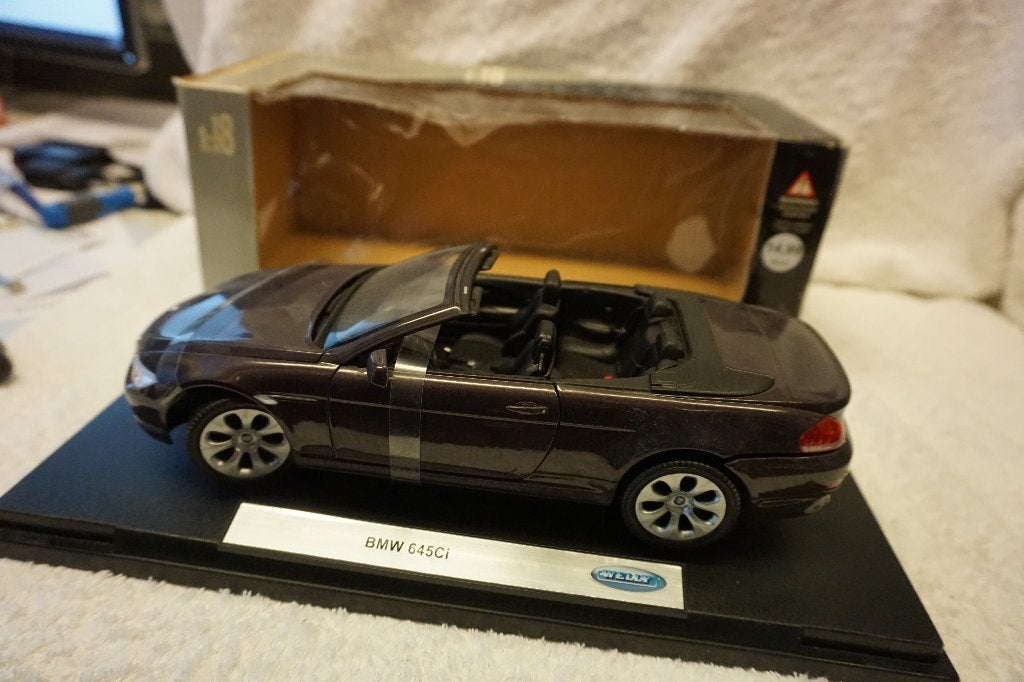 BMW 645 Ci Cabrio 1:18 E64 bruin/violet metallic, welly, Ophalen of Verzenden, Gebruikt, Auto, Welly