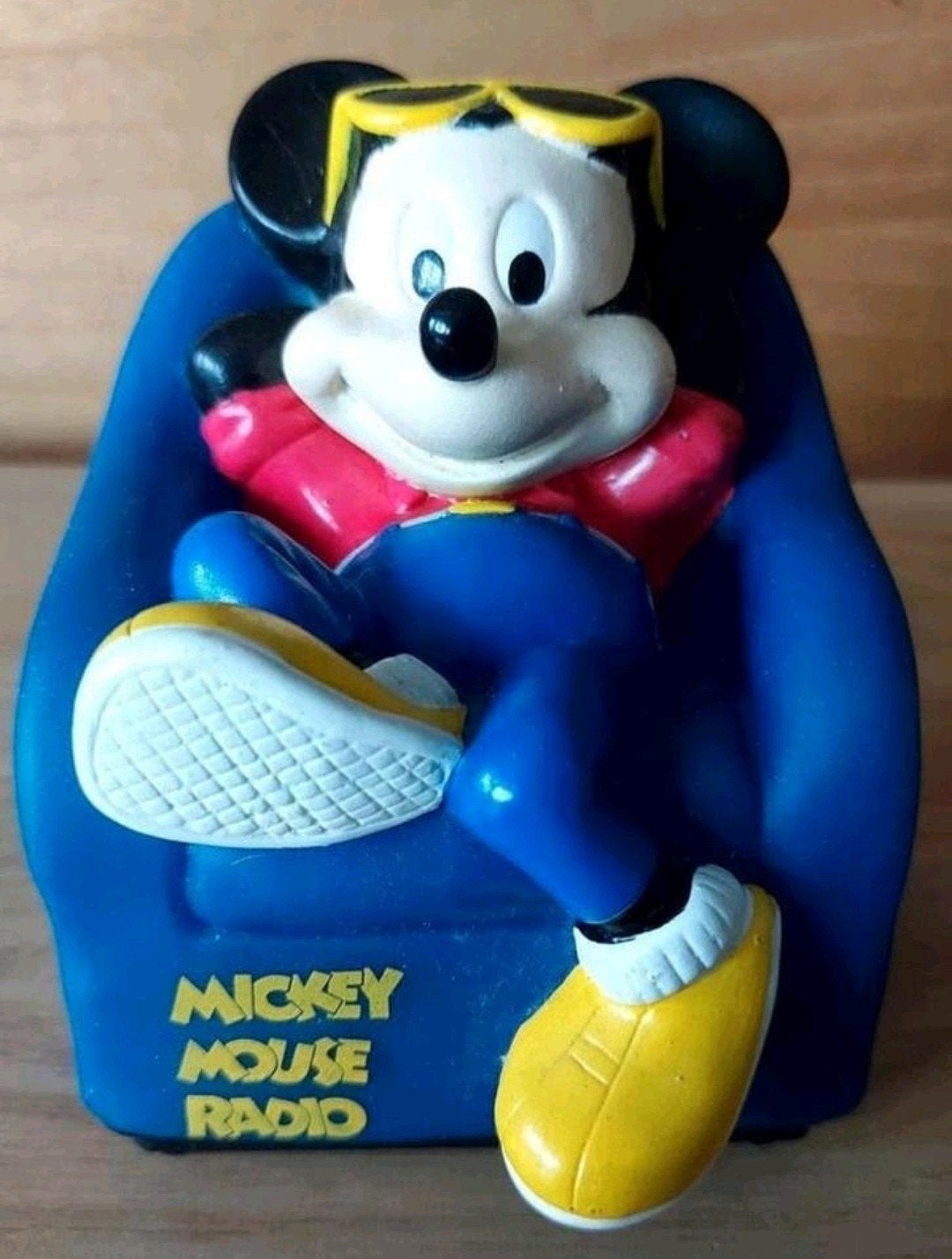 Vintage Mickey Mouse in blauwe stoel, Verzenden, Mickey Mouse, Gebruikt, Beeldje of Figuurtje