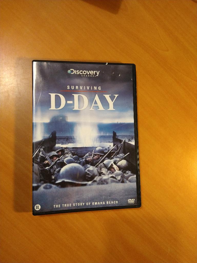DVD Surviving D-Day, Alle leeftijden, Ophalen of Verzenden, Zo goed als nieuw, Oorlog of Misdaad