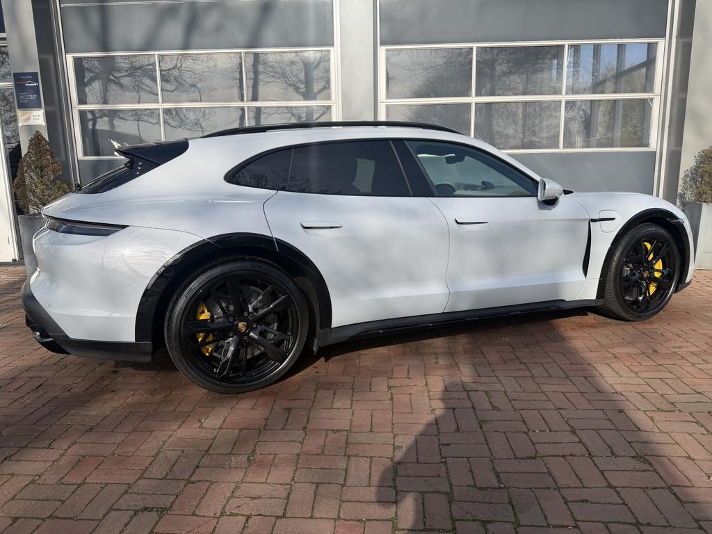 Porsche Taycan Cross Turismo Turbo S 93 kWh Bj 2022 626pk De, Auto's, Porsche, Automaat, Gebruikt, Zwart, 4 stoelen