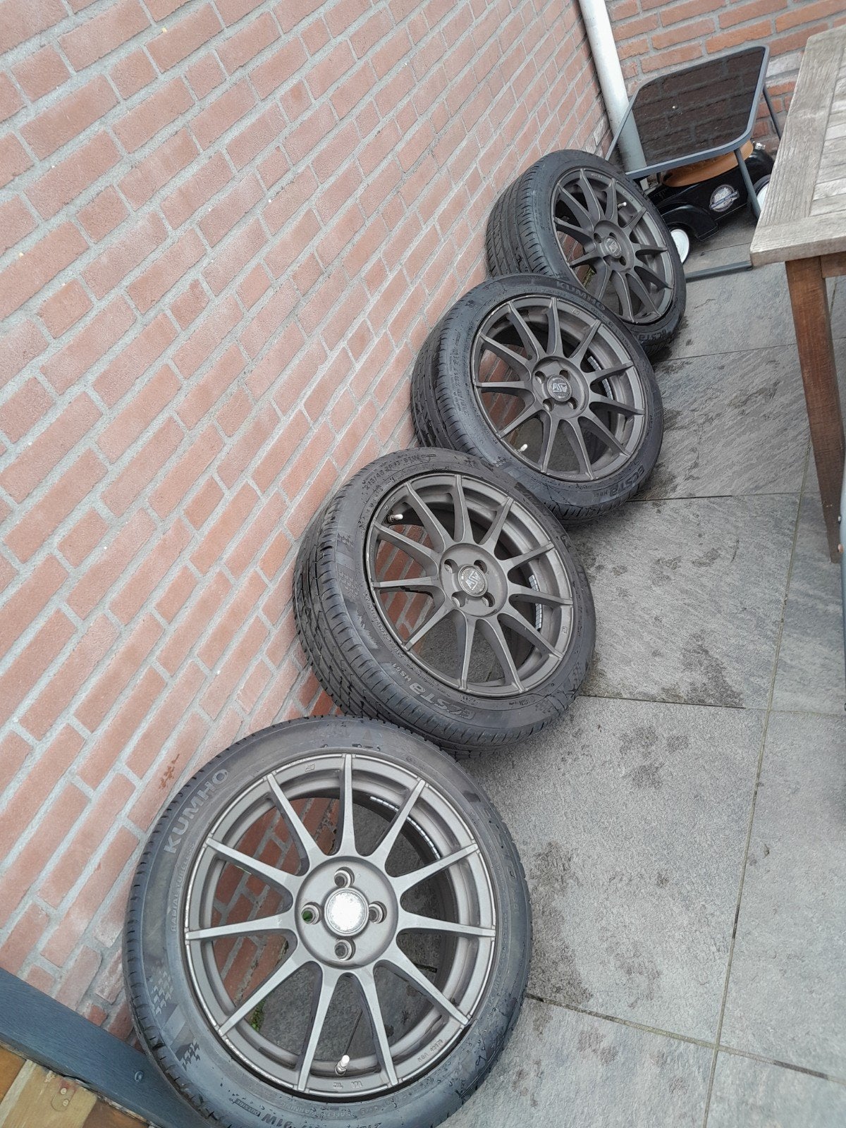 Zomerwielen lichtmetaal 17 inch met Kumho banden, Auto-onderdelen, Ophalen, Banden en Velgen, 17 inch, Personenwagen